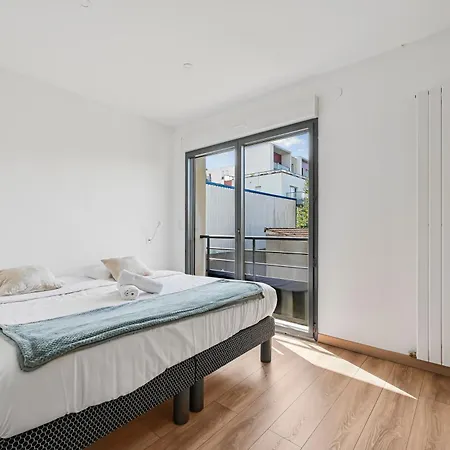 L'harmonie - 8p - 4bdr - 3br - Jardin & Parking Cachan