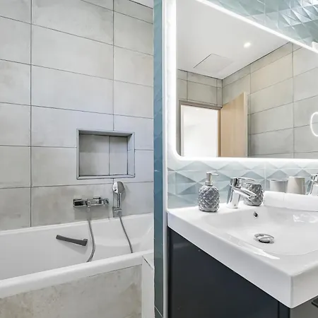 L'harmonie - 8p - 4bdr - 3br - Jardin & Parking
